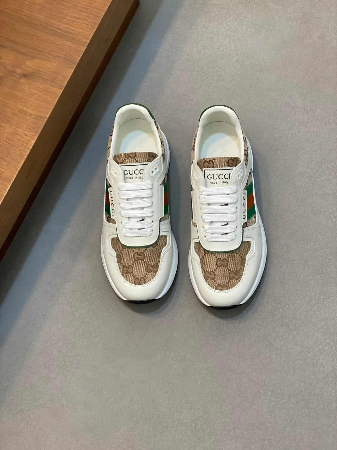 Factory price: 460💰[Gucci] Gucci - High-end quality original order - Upper: Nappa calfskin, pebbled calfskin, computer embroidered brand totem - Inner: water-dyed cowhide - Outsole: ultra-light T men's shoes 💰U·Rubber; two-color molded outsole - Super high quality control·Fine workmanship: highlighted (high-end·luxury·grade) -Size: 38-45